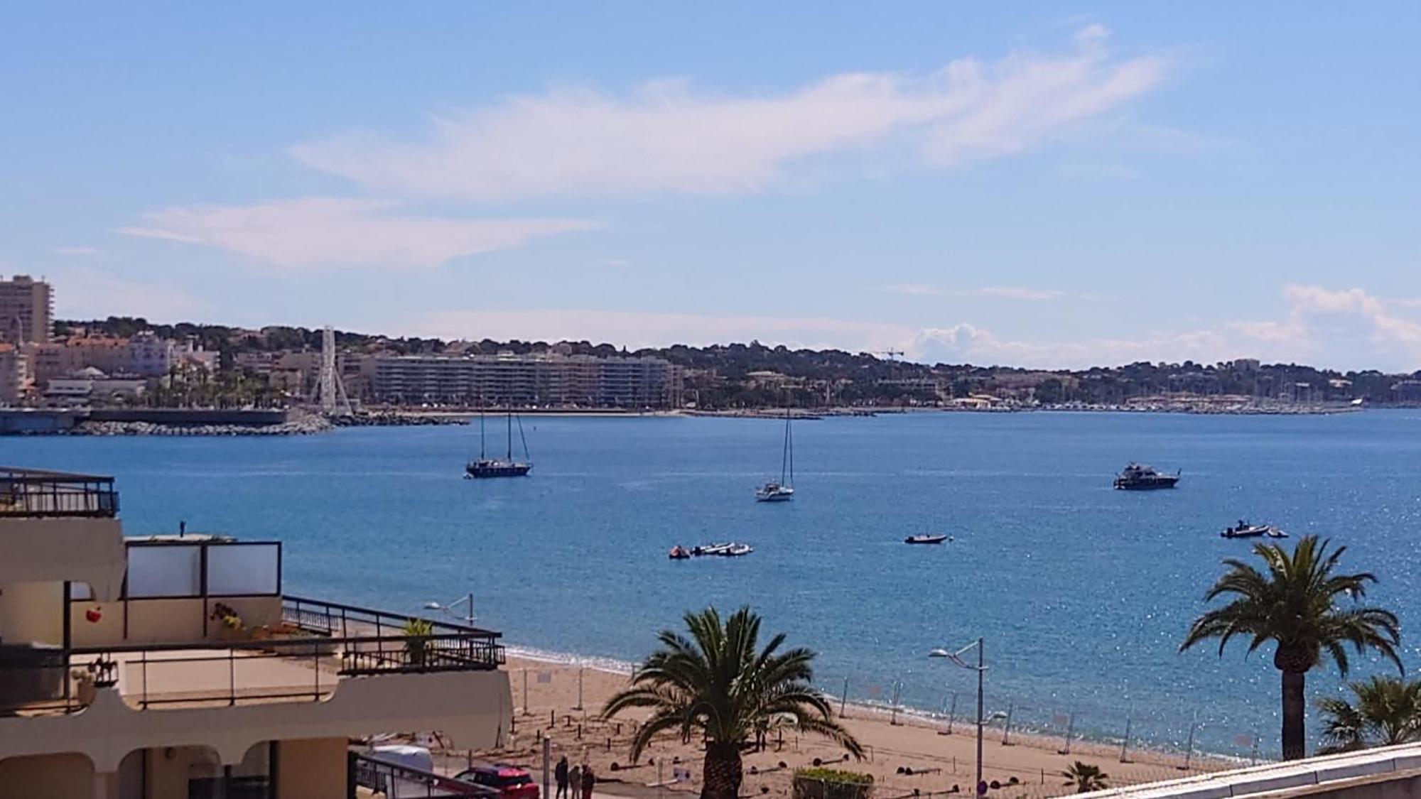 Appartement Vue Mer 80M2 Frejus Exterior photo